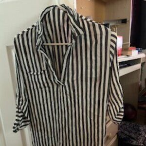 White -dark grey vertical stripped -mid length sleeves- w/pocket blouse -small